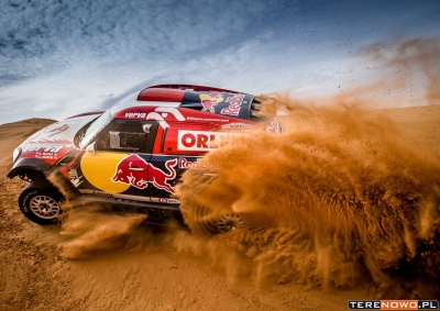 Tuzin MINI All4 Racing na starcie rajdu Dakar 2016
