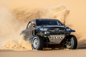 Umarl król, niech żyje król! Czy Toyota GR DKR Hilux T1+ zwycięży Dakar 2022?