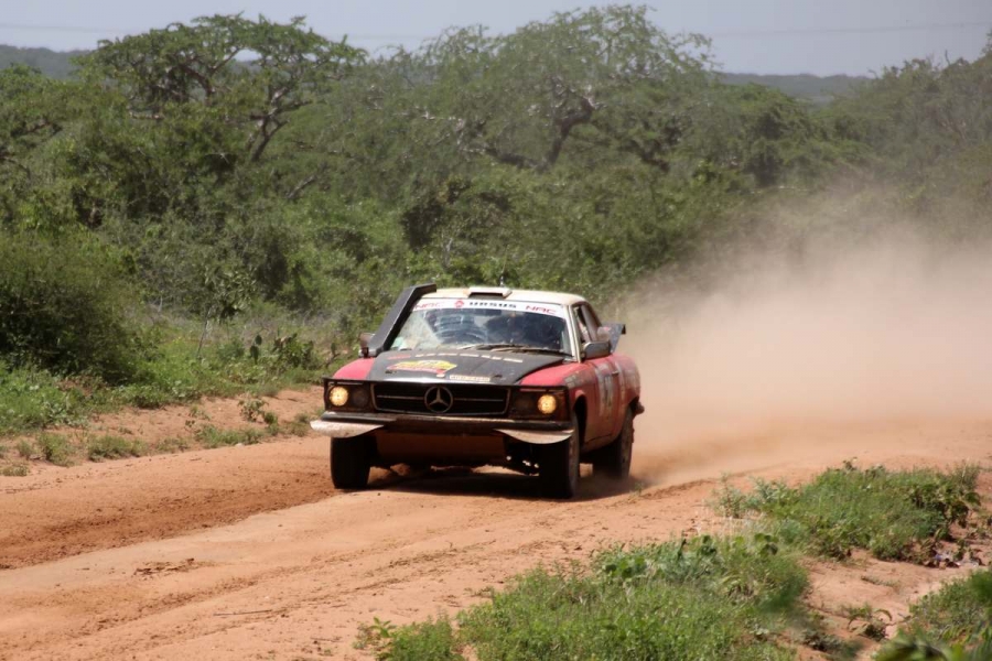 Powrót do Afryki. Rozmowa z Piotrem Domownikiem po East African Safari Classic Rally 2017