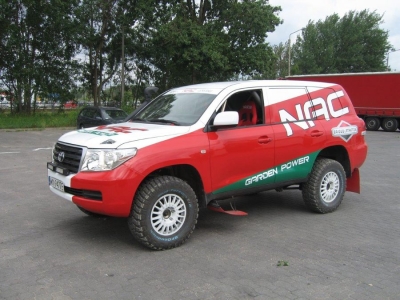 NAC Rally Team na starcie Baja Poland 2013. Debiut nowej Toyoty Land Cruiser VDJ200 (T2)