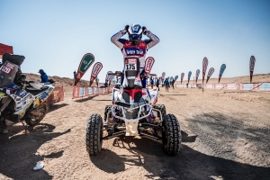 X etap Dakar 2022. Wiśniewski na podium!